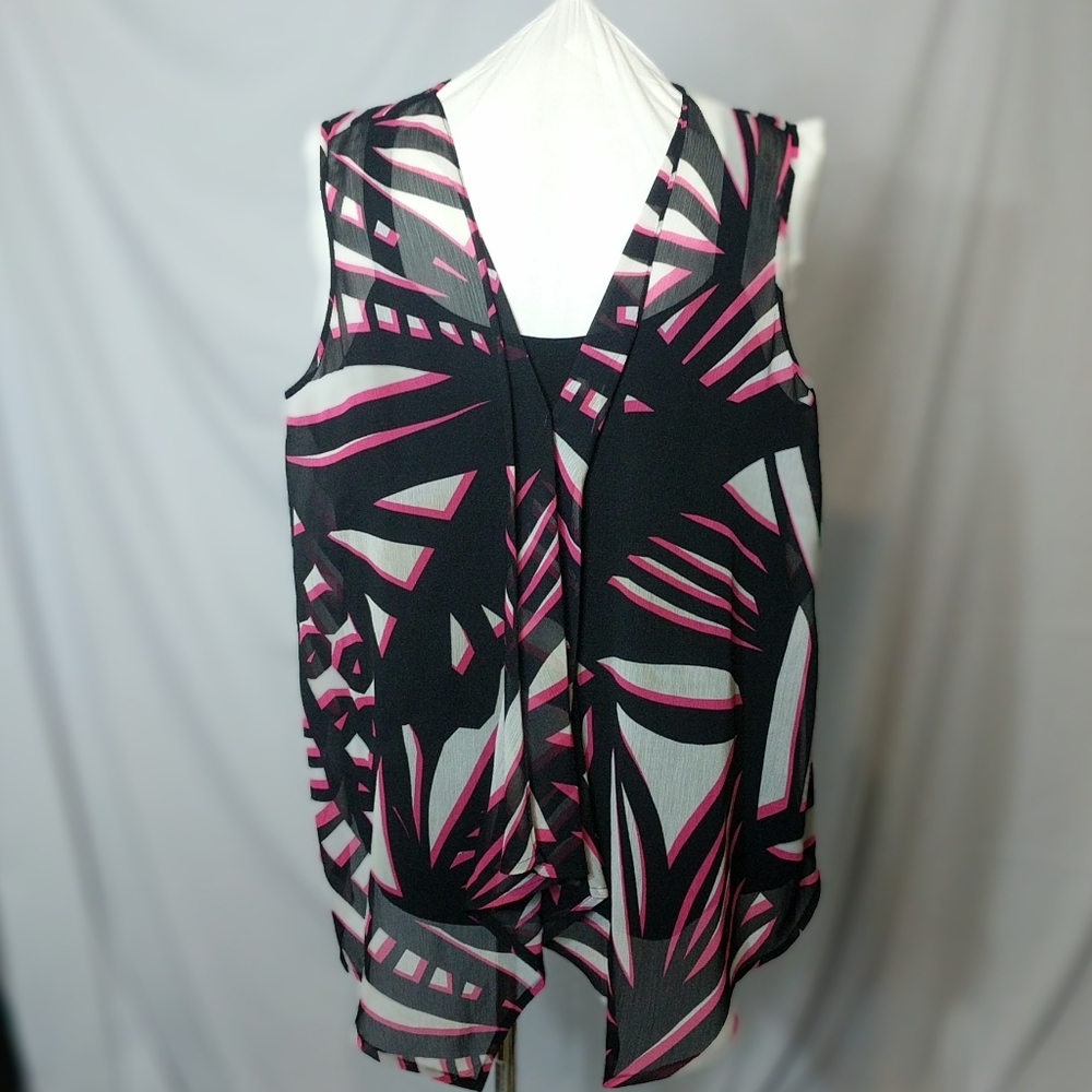 Cute blouse from avenue studio